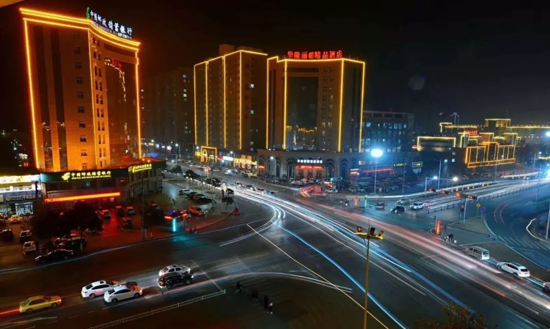 新乡vs南阳夜景视频直播,谁的中原夜色更撩人? 新乡vs南阳夜景视频直播,谁的中原夜色更撩人?