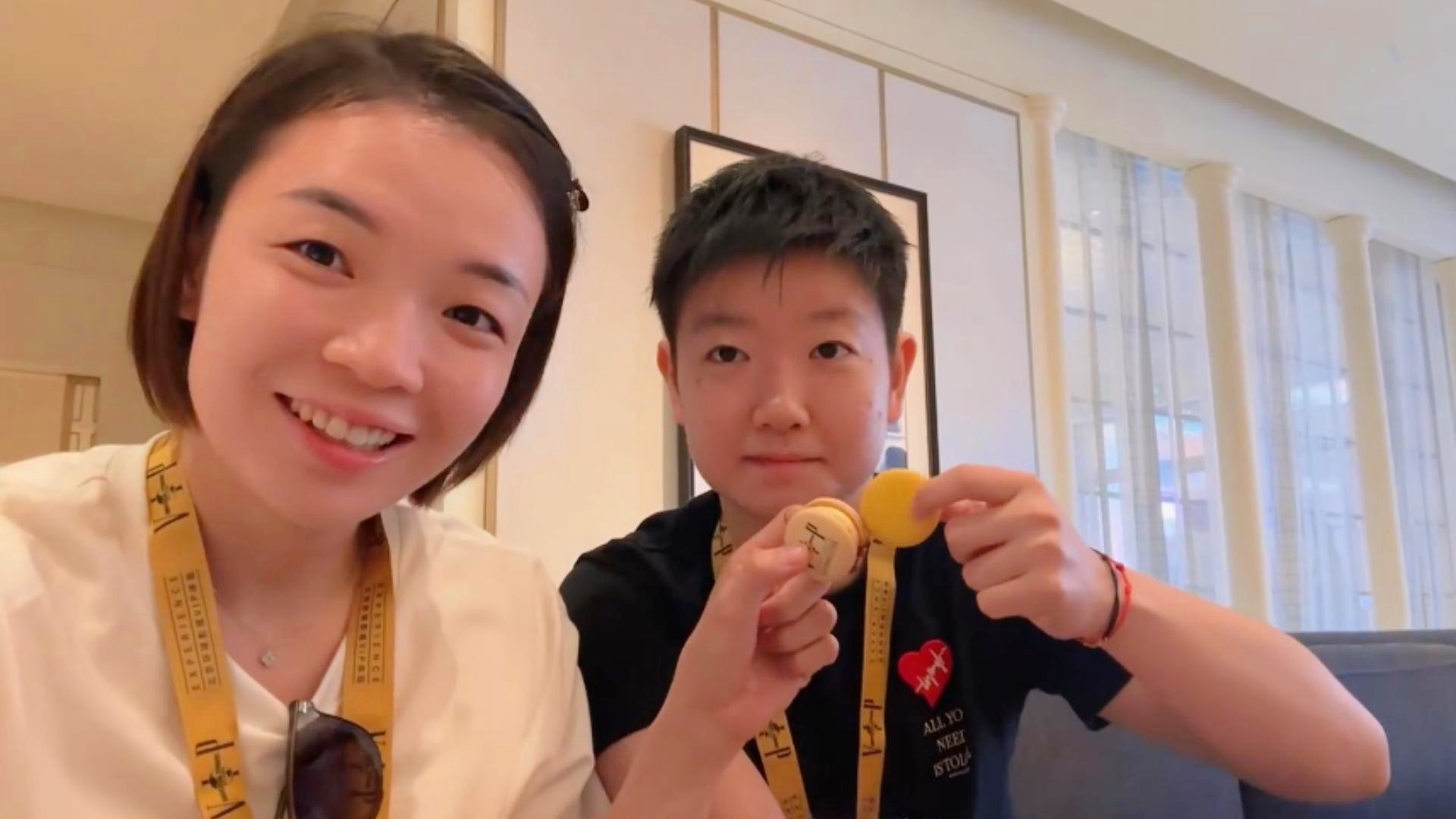 孙颖莎逛环球影城,一场星光熠熠的娱乐盛宴 孙颖莎逛环球影城,一场星光熠熠的娱乐盛宴